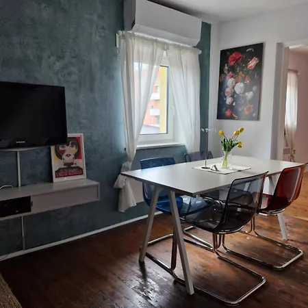 Apartma Nara *
